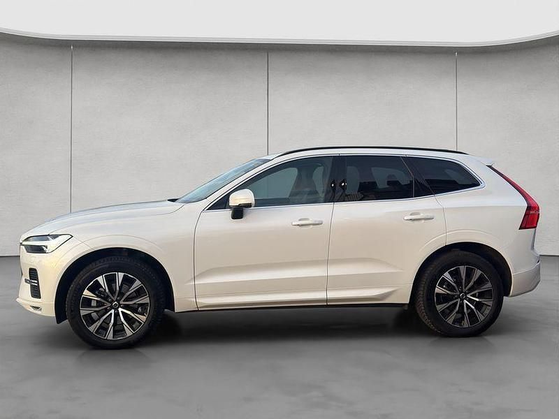 Gebraucht Volvo XC60 Core 250 PS (183 kW) 2024 Weiß SUV