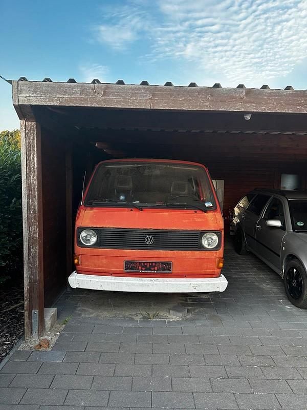Rot Gebraucht 1980 VW T3 Van | 4.700 € - Bild 1/4