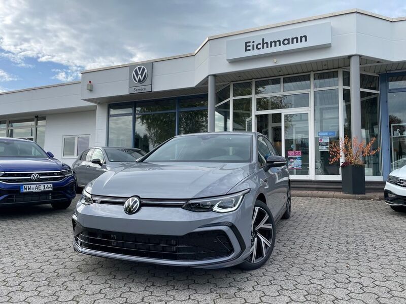 Grau Gebraucht 2023 VW Golf VIII R-line Limousine | 34.990 € (Teuer) - Bild 1/4