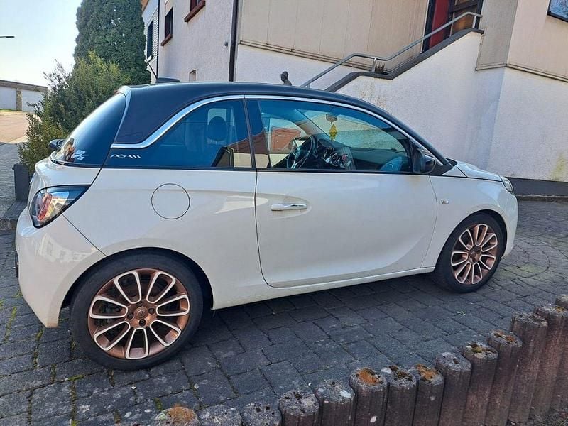 Gebraucht Opel Adam Glam 116 PS (85 kW) 2016 Weiß Kleinwagen