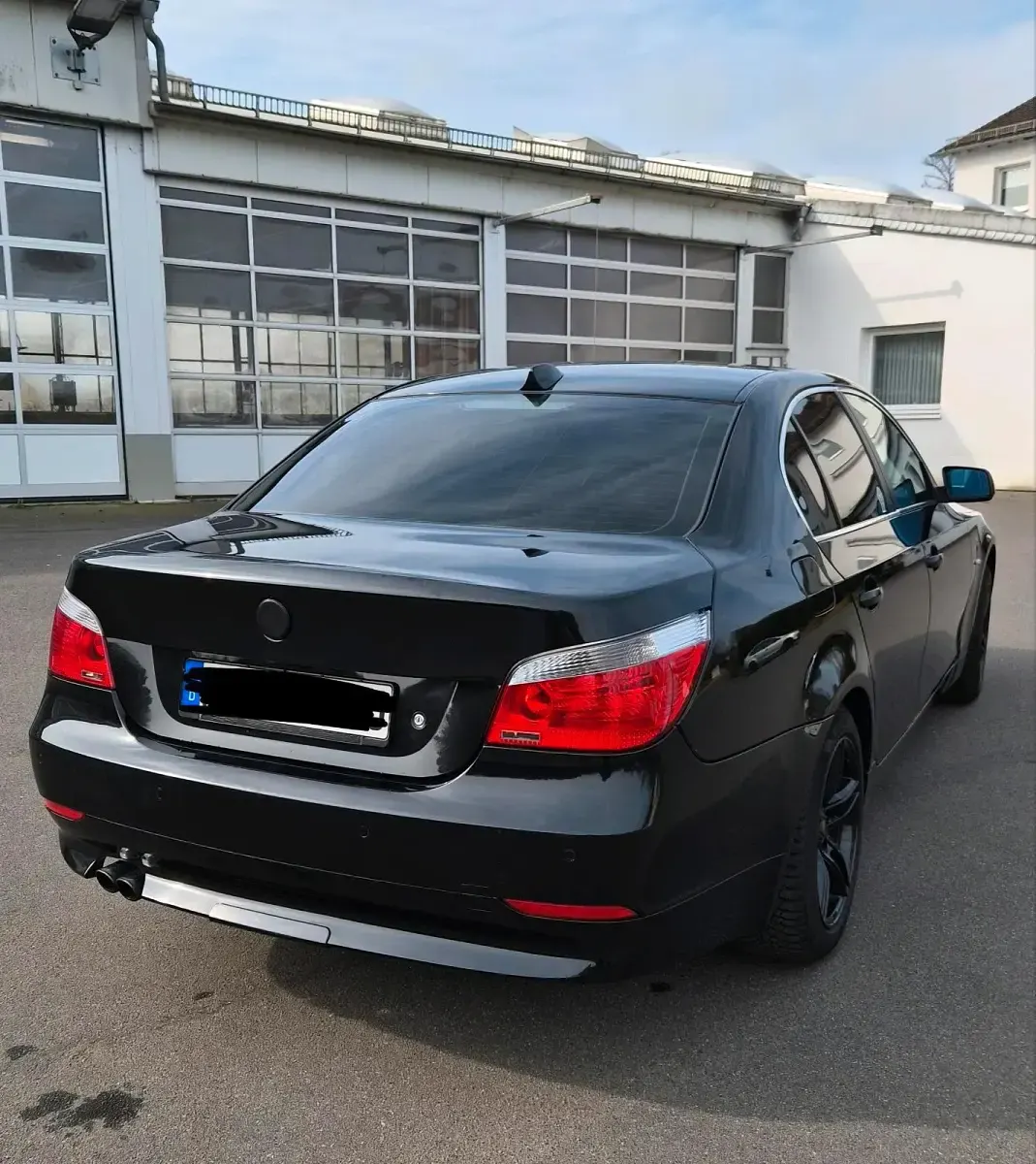 Gebraucht BMW 525 218 PS (160 kW) 2005 Schwarz Limousine