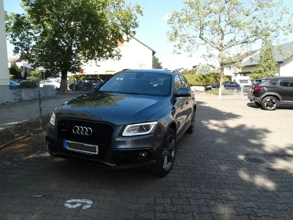 Gebraucht Audi Q5 Sport 258 PS (189 kW) 2015 Grau SUV