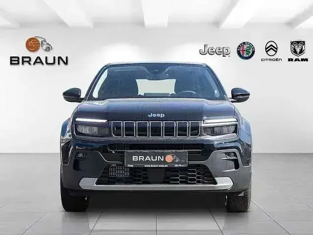 Neu Jeep Avenger Altitude 110 PS (80 kW) 2025 Volcano black SUV
