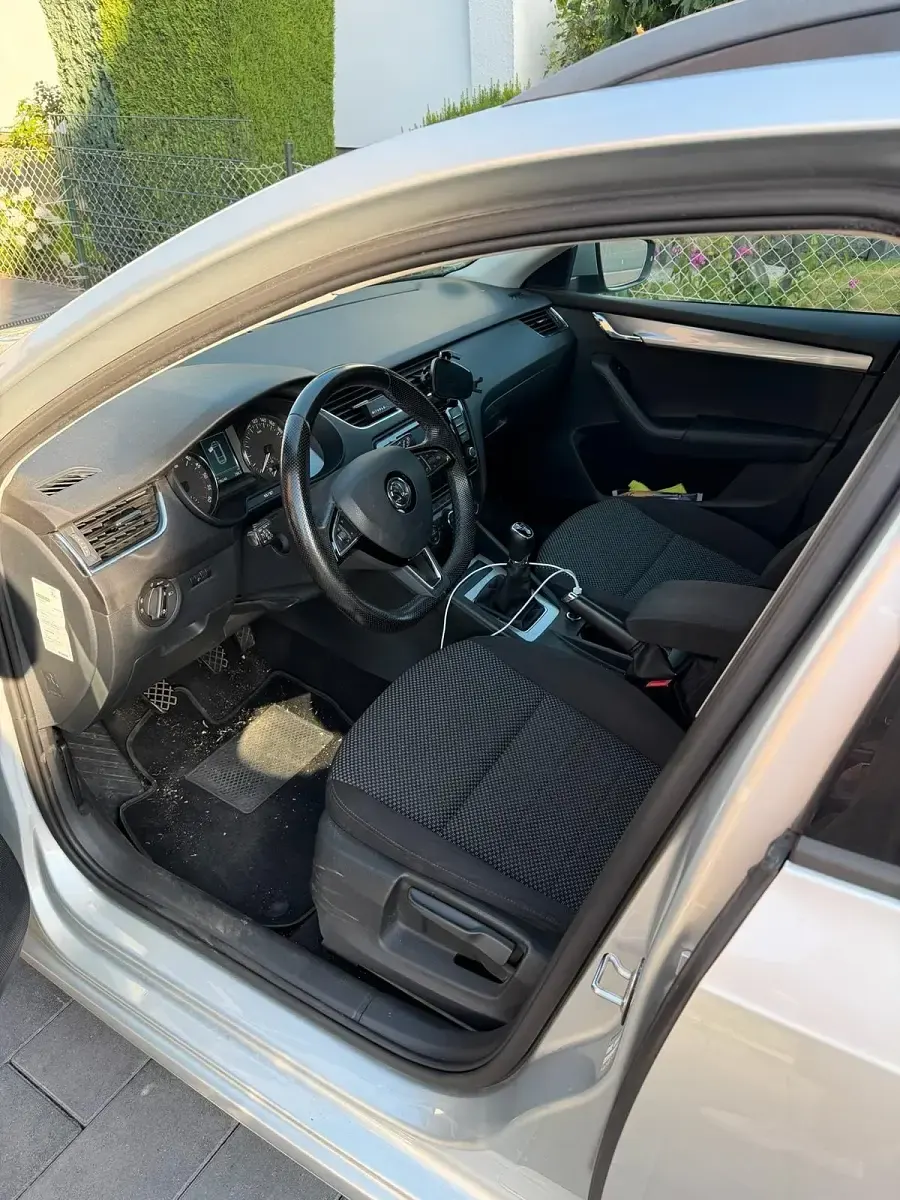 Gebraucht Skoda Octavia 110 PS (80 kW) 2015 Silber Kombi