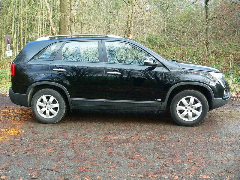 Schwarz Gebraucht 2010 Kia Sorento SUV | 5.800 € - Bild 1/4