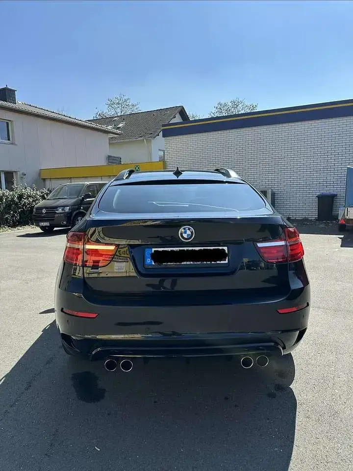 Używany BMW X6 M Shadowline 555 KM (408 kW) 2011 Czarny SUV