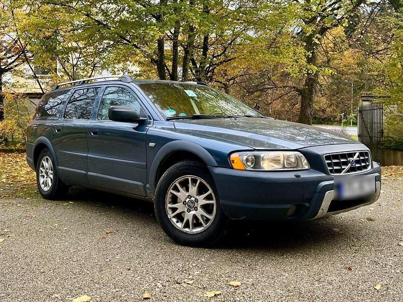 Blau Gebraucht 2005 Volvo XC70 Momentum Kombi | 7.200 € - Bild 1/4