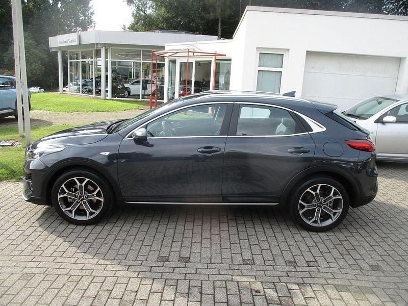 Grau Gebraucht 2021 Kia XCeed Vision SUV | 19.480 € (Guter Preis) - Bild 1/4