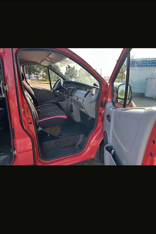 Gebraucht Renault Trafic 101 PS (74 kW) 2005 Van / Kleinbus