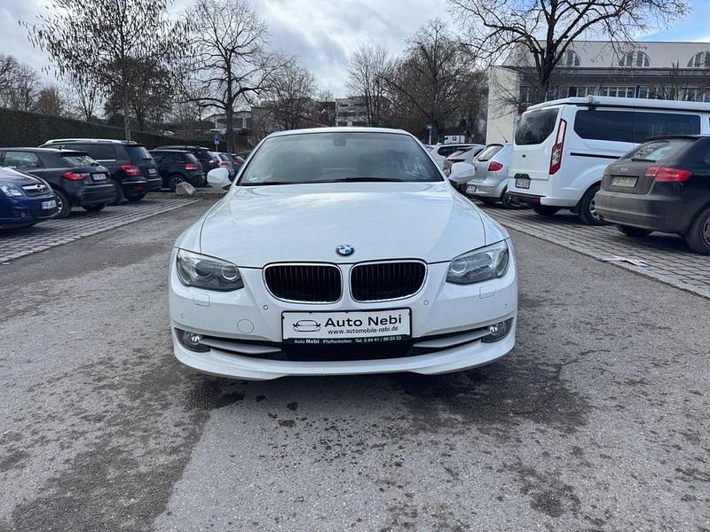 Gebraucht BMW 320 Cabriolet Comfort Edition 184 PS (135 kW) 2011 Weiß Cabrio