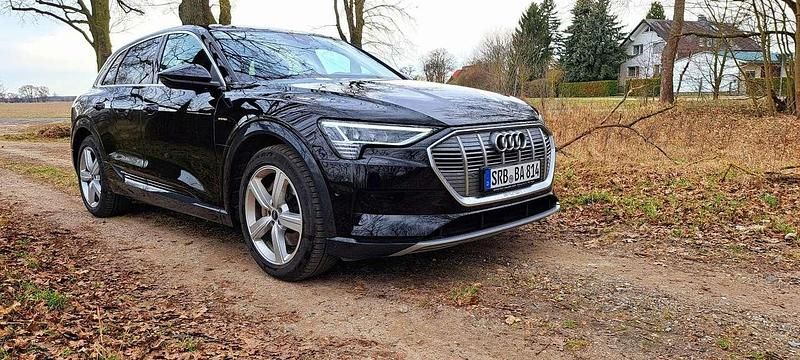 Gebraucht Audi e-tron 230 kW (313 PS) 2021 Schwarz SUV