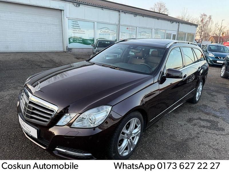 Braun Gebraucht 2011 Mercedes E250 Avantgarde Limousine | 9.990 € (Guter Preis) - Bild 1/4