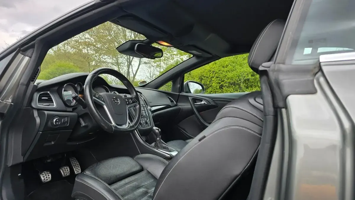 Gebraucht Opel Cascada Innovation 200 PS (147 kW) 2017 Grau Cabrio