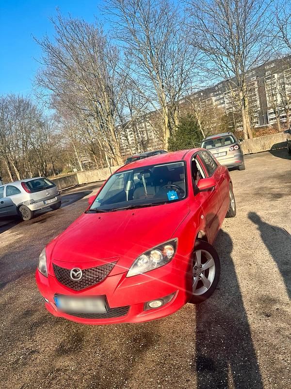 Rot Gebraucht 2005 Mazda 3 Limousine | 1.100 € (Guter Preis) - Bild 1/4
