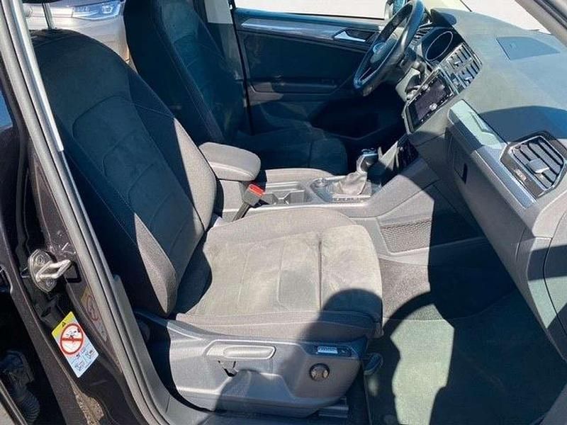 Gebraucht VW Tiguan 150 PS (110 kW) 2023 Schwarz SUV
