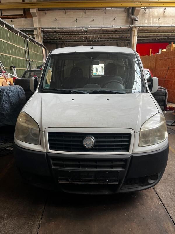 Weiß Gebraucht 2007 Fiat Doblò Van / Kleinbus | 1.799 € (Superpreis) - Bild 1/4