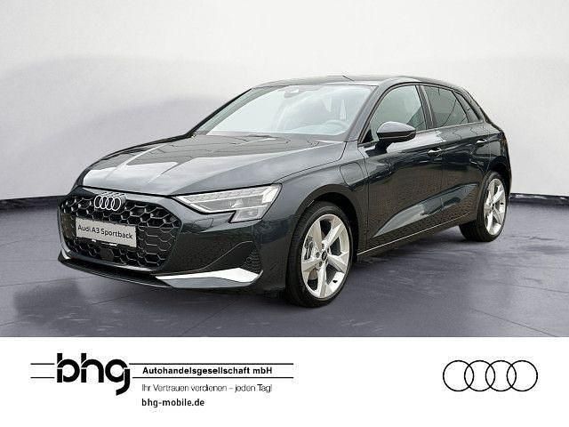 Grau Neu 2025 Audi A3 Sportback e-tron Advanced Plus Limousine | 49.990 € (Teuer) - Bild 1/4