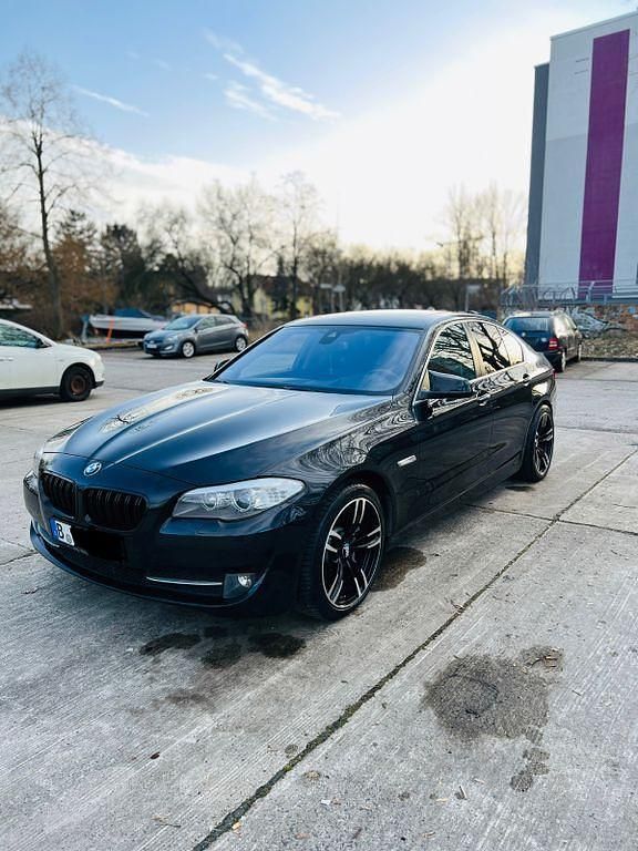 Gebraucht BMW 530 258 PS (189 kW) 2013 Schwarz Limousine