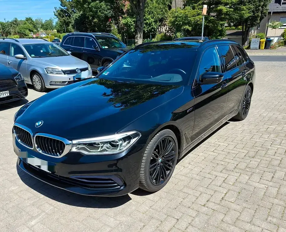 Gebraucht BMW 530 Performance 265 PS (194 kW) 2020 Schwarz Kombi