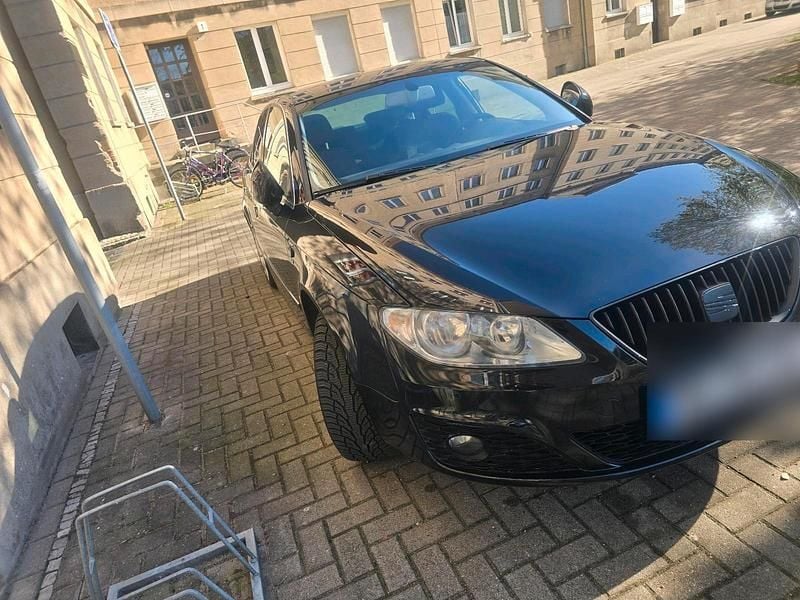 Gebraucht Seat Exeo 125 PS (91 kW) 2010 Schwarz Limousine