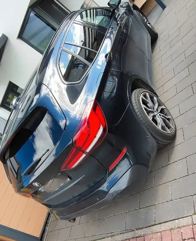 Second-hand BMW X1 Shadowline 220 CP (161 kW) 2022 Negru SUV