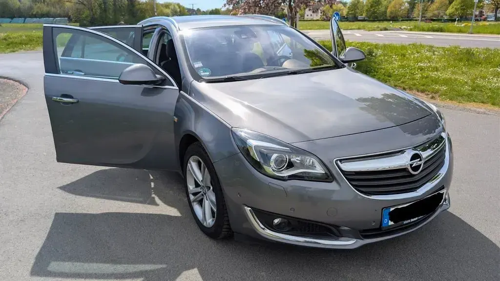 Second-hand Opel Insignia 170 CP (125 kW) 2017 Gri Break