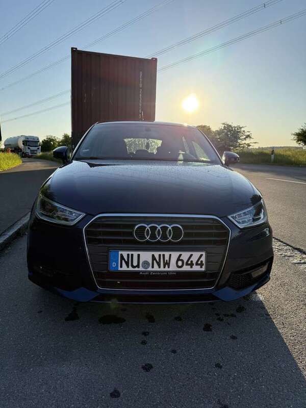 Blau Gebraucht 2018 Audi A1 Sport Kleinwagen | 13.000 € (Superpreis) - Bild 1/4