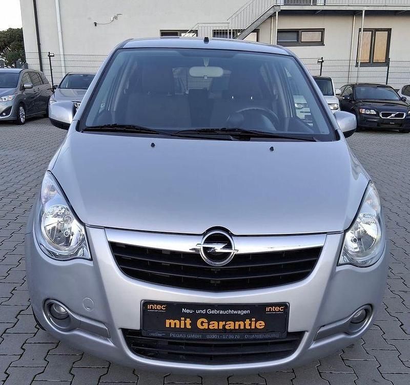 Silber Gebraucht 2008 Opel Agila Edition Limousine | 5.900 € (Fairer Preis) - Bild 1/4