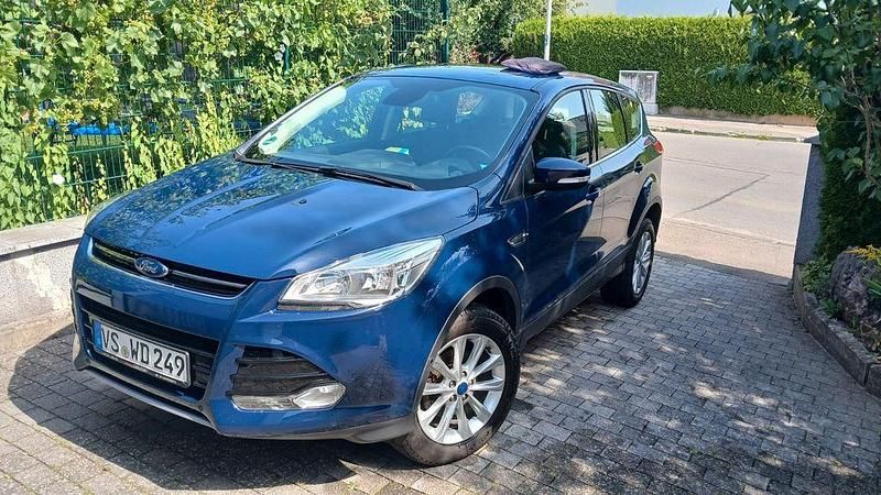 Blau Gebraucht 2016 Ford Kuga Titanium SUV | 11.500 € (Superpreis) - Bild 1/4
