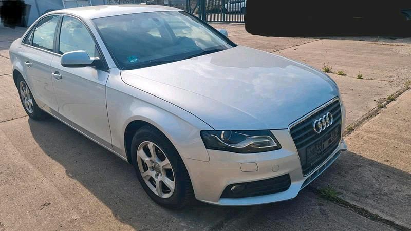 Usata Audi A4 120 CV (88 kW) 2012 Argento Berlina