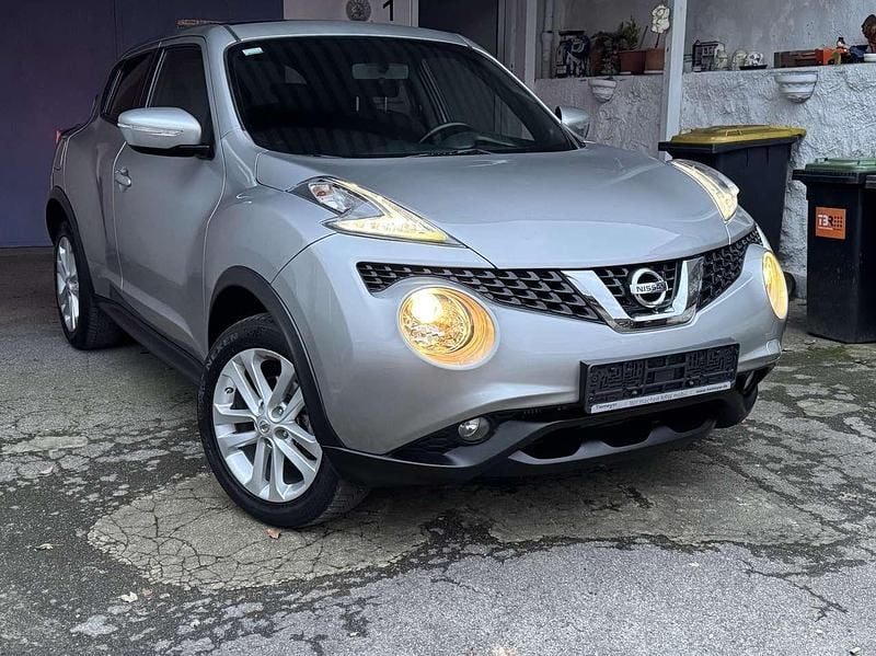 Grau Gebraucht 2016 Nissan Juke Acenta SUV | 7.900 € (Guter Preis) - Bild 1/4