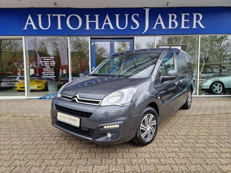Grau Gebraucht 2016 Citroën Berlingo SELECTION Van / Kleinbus | 14.989 € - Bild 1/4