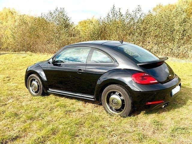 Usata VW Beetle 140 CV (102 kW) 2013 Nero Utilitaria