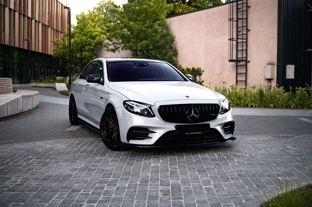 Gebraucht Mercedes E43 AMG AMG 401 PS (294 kW) 2018 Weiß Limousine