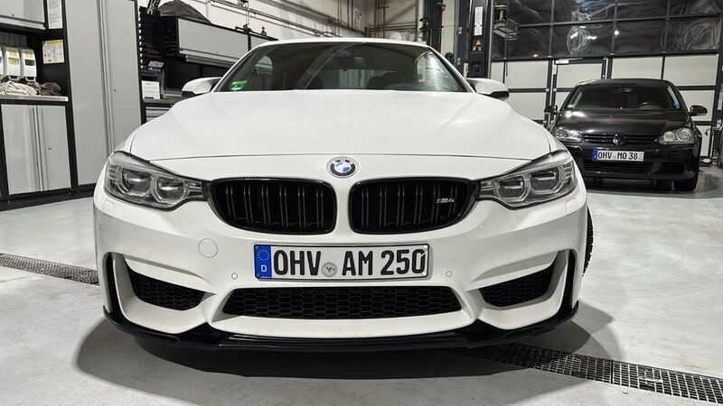Weiß Gebraucht 2016 BMW M4 Cabriolet Competition Edition Cabrio | 51.299 € (Superpreis) - Bild 1/4