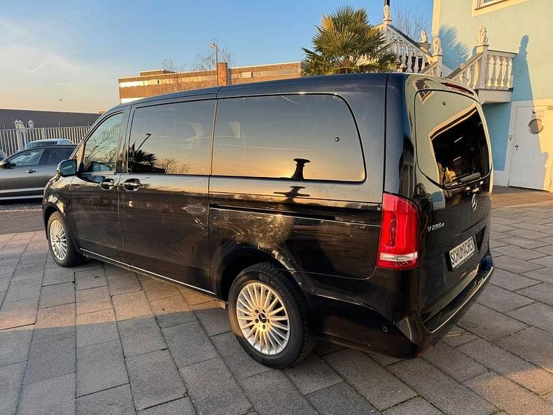 Gebraucht Mercedes V250 Edition 190 PS (139 kW) 2019 Schwarz Van / Kleinbus