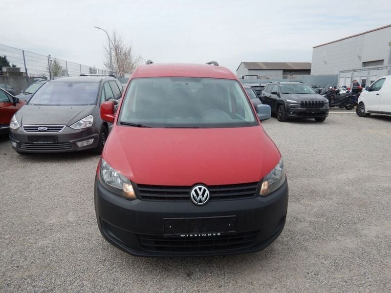 Gebraucht VW Caddy Trendline 86 PS (63 kW) 2014 Rot Van / Kleinbus