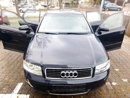 Gebraucht Audi A4 131 PS (96 kW) 2002 Blau Kombi