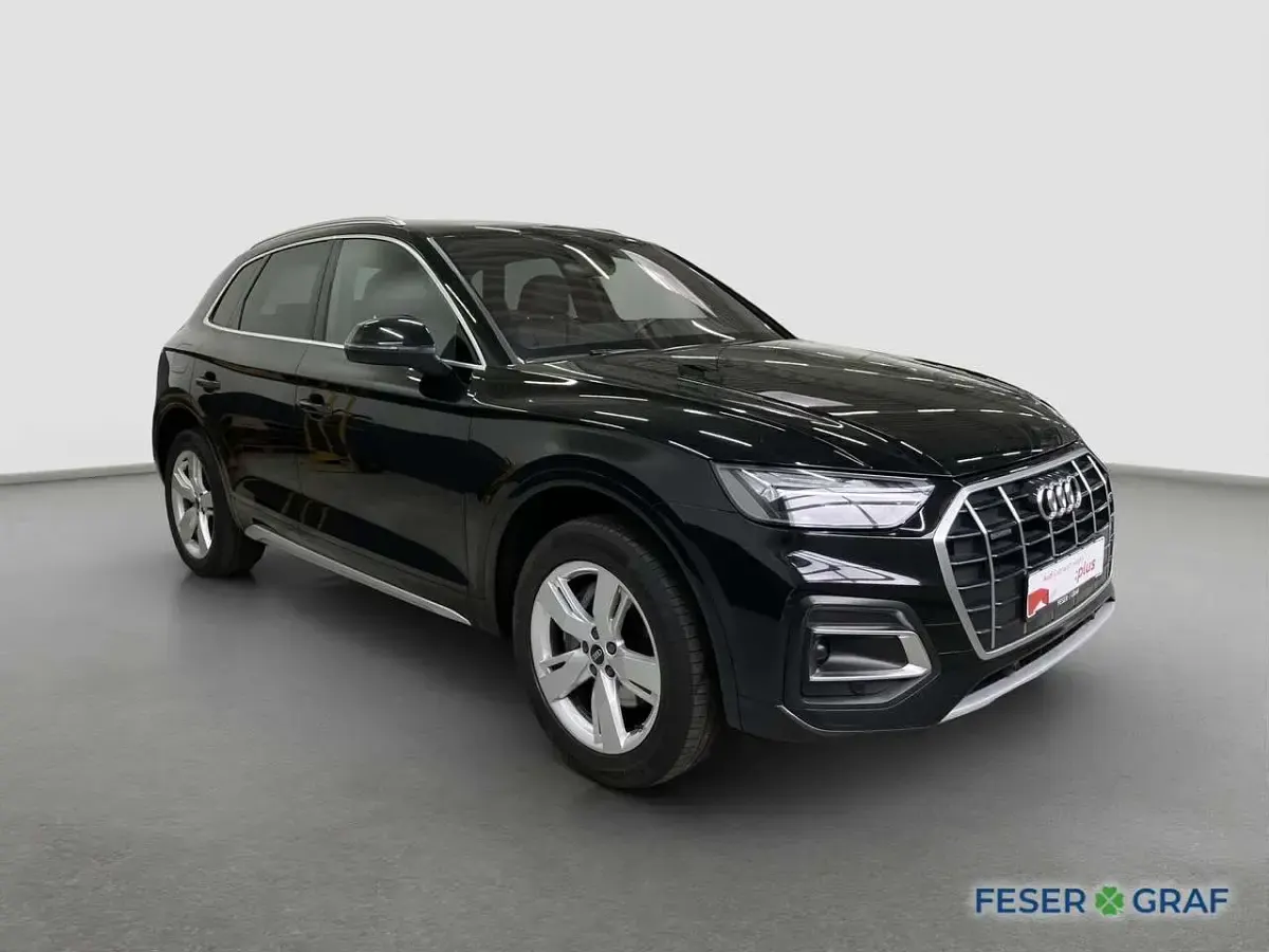 Gebraucht Audi Q5 Ambiente 204 PS (150 kW) 2023 Mythosschwarz metallic SUV