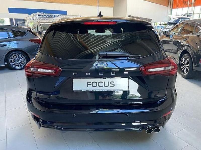Gebraucht Ford Focus ST-Line 155 PS (114 kW) 2024 Schwarz Limousine