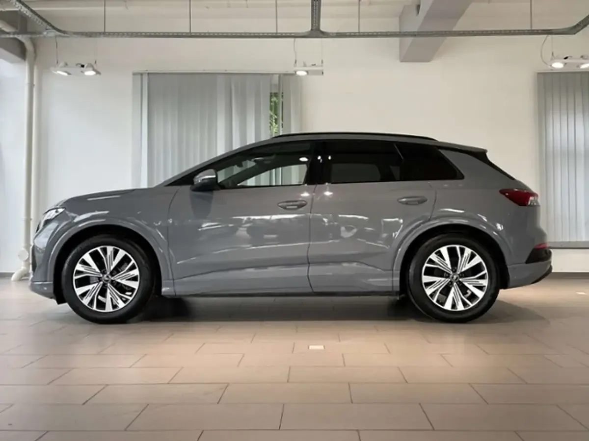 Używany Audi e-tron Advanced Plus 125 kW (170 KM) 2022 Szary SUV