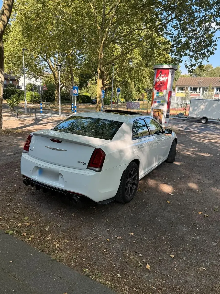 Gebraucht Chrysler 300S 300 PS (220 kW) 2017 Weiß Limousine