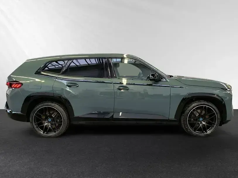 Używany BMW XM Performance 476 KM (350 kW) 2024 Zielony SUV