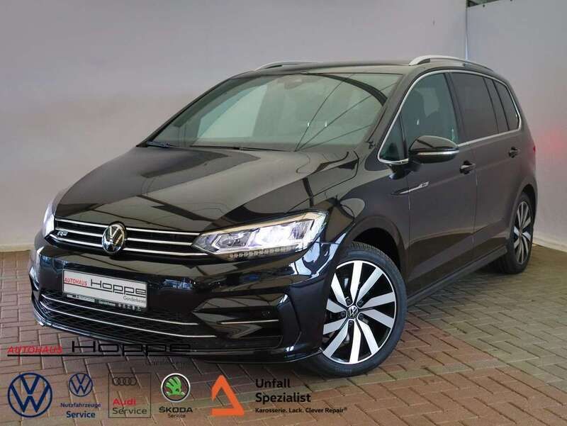 Deep black perleffekt Gebraucht 2024 VW Touran Highline Van / Kleinbus | 37.280 € (Etwas zu teuer) - Bild 1/4