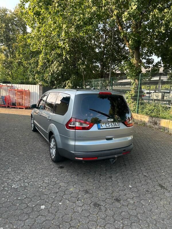 Grau Gebraucht 2006 Ford Galaxy Van / Kleinbus | 6.250 € - Bild 1/4