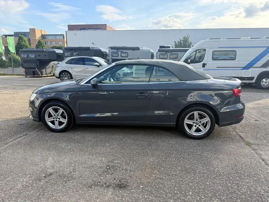 Gebraucht Audi A3 Cabriolet Comfort 150 PS (110 kW) 2018 Grau Cabrio