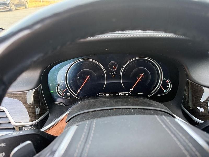 Gebraucht BMW 730 265 PS (194 kW) 2018 Schwarz Limousine