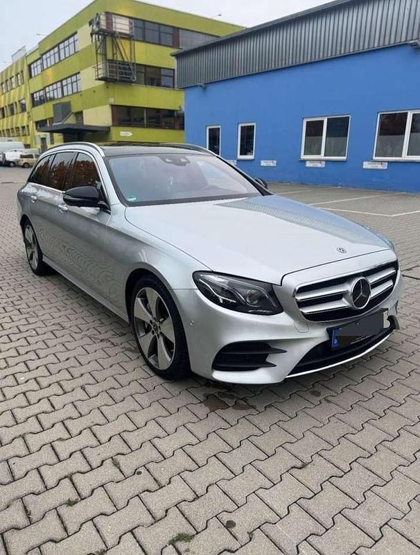 Gebraucht Mercedes E400 AMG line Plus 333 PS (244 kW) 2017 Silber Kombi
