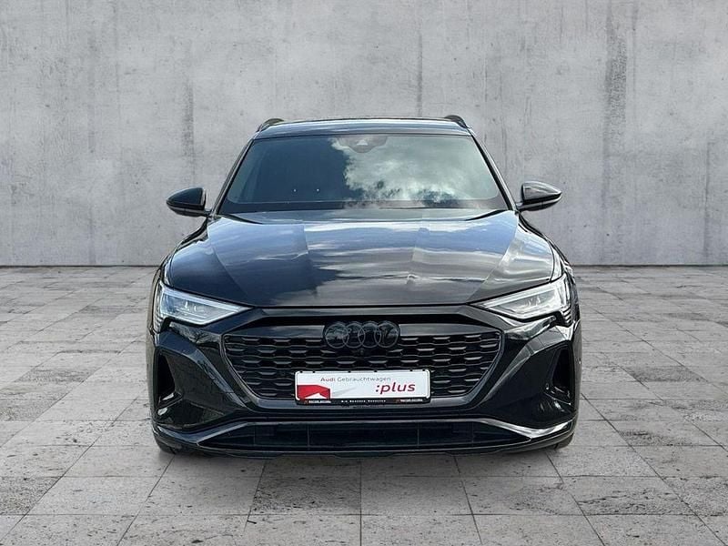 Gebraucht Audi Q8 e-tron Advanced 300 kW (408 PS) 2024 Mythosschwarz metallic SUV