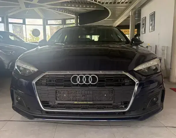 Gebraucht Audi A5 Sportback Ambiente 204 PS (150 kW) 2022 Blau Kleinwagen